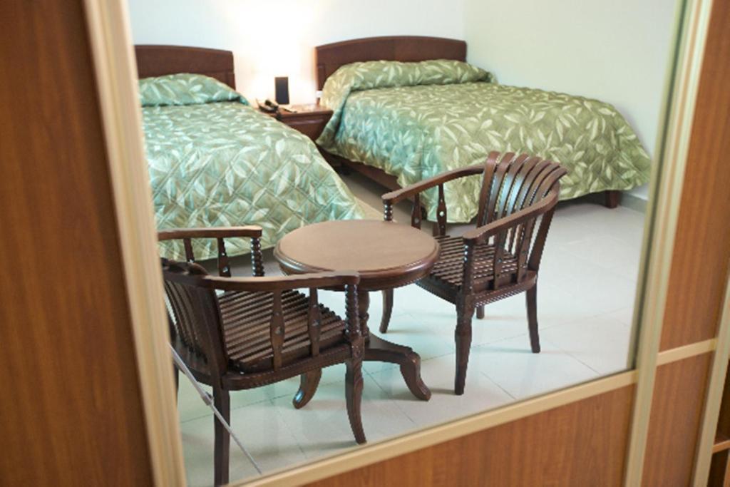 Simpson Bay Suites Szoba fotó